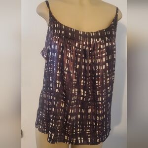 Blouse in brown squares